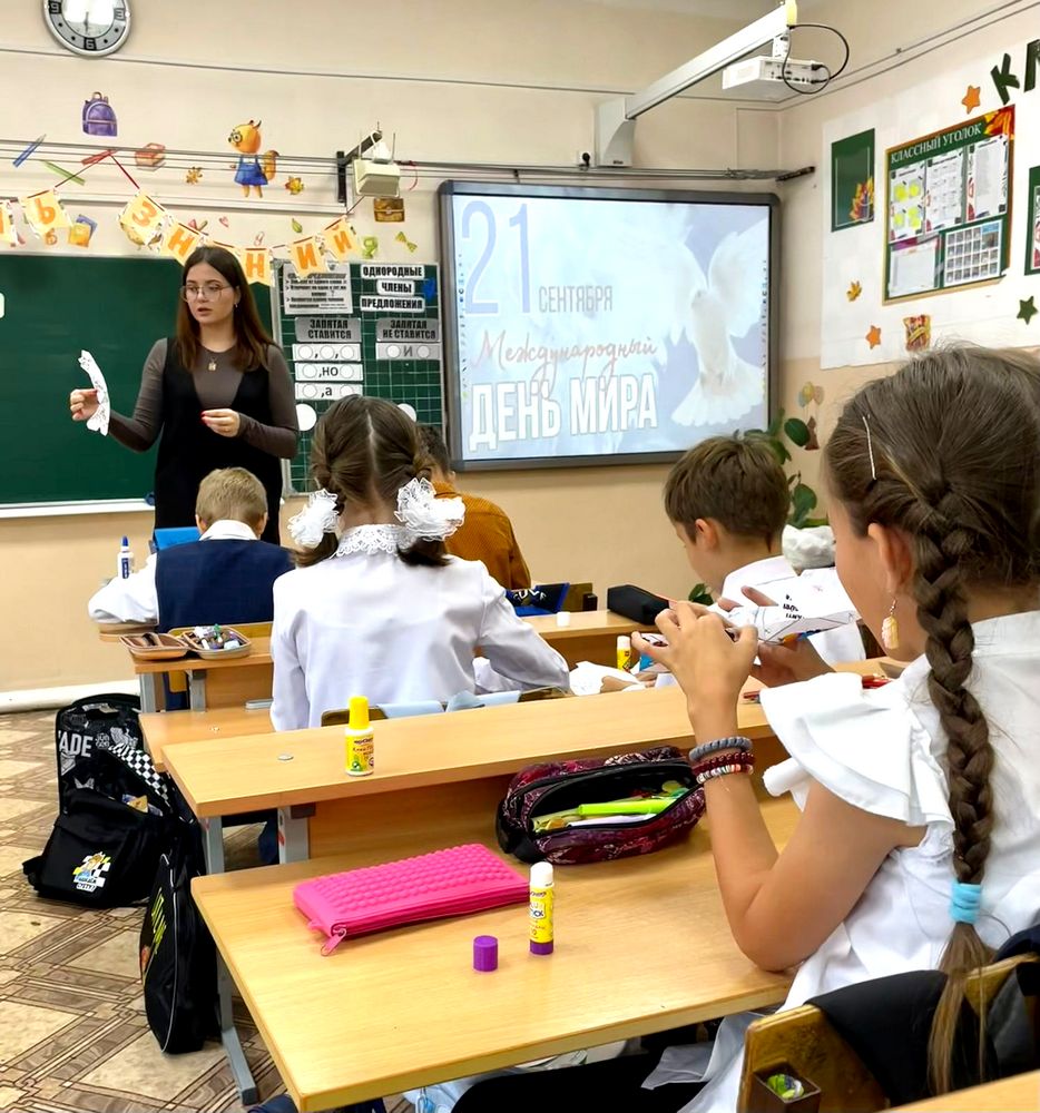 Творческая мастерская «Мы рисуем МИР»