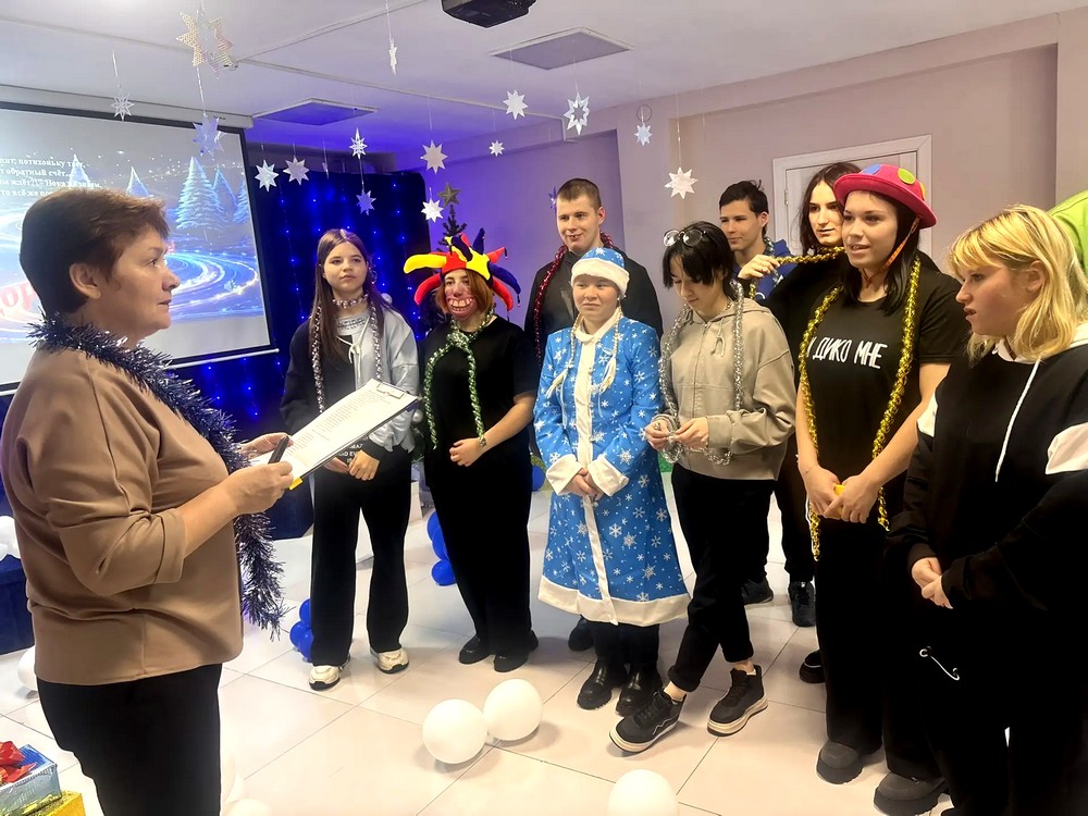 Литературно-праздничный час «В день последний декабря»