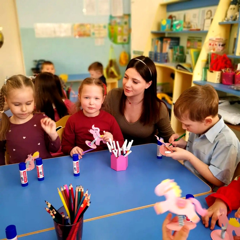 Литературно-поэтический час «Страна счастливого детства»