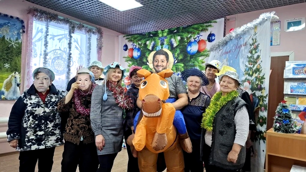 Нам праздник веселый зима принесла!