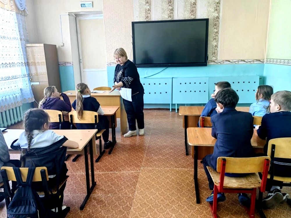 Краснотымовская сельская библиотека-филиал №9